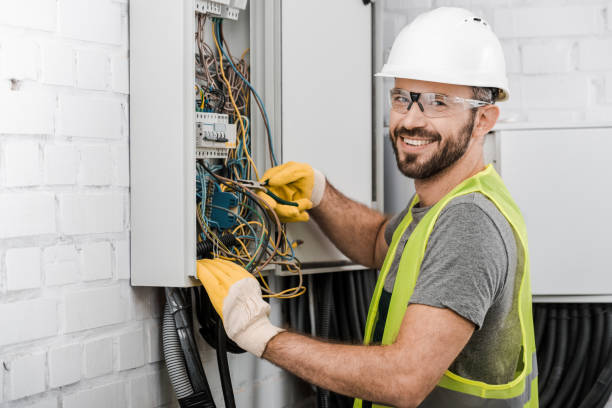 Best Affordable Emergency Electrician  in Horicon, WI